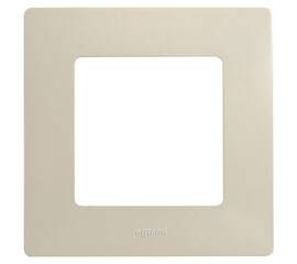 Рамка 1-постовая Legrand Etika слоновая кость 672511