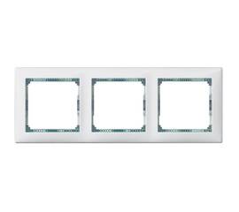 Рамка трехместная Legrand Valena Classic 694245