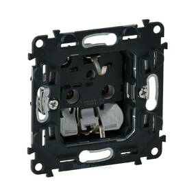 Розетка 2К+З Legrand Valena Мех In Matic 16A 250V 753021