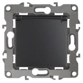 Розетка 2P+E Schuko со шторками с крышкой Эра 12-2103-05 Б0014697