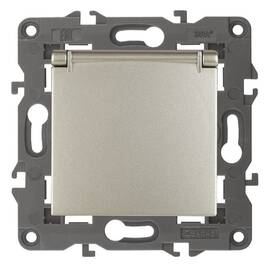 Розетка 2P+E Schuko со шторками с крышкой Эра 14-2103-04 Б0034281