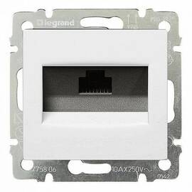 Розетка компьютерная RJ45 Legrand Valena 5e кат UTP белая 774230