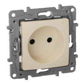 Розетка 2К Legrand Etika 16A 250V со шторками слоновая кость 672334