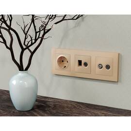 Комплект механизма розетки компьютерной + TV оконечной RJ-45 с автоматической защитной шторкой Alfa