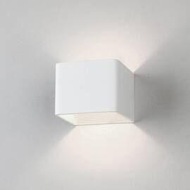 Настенный светодиодный светильник Elektrostandard Corudo MRL LED 1060 белый a063686