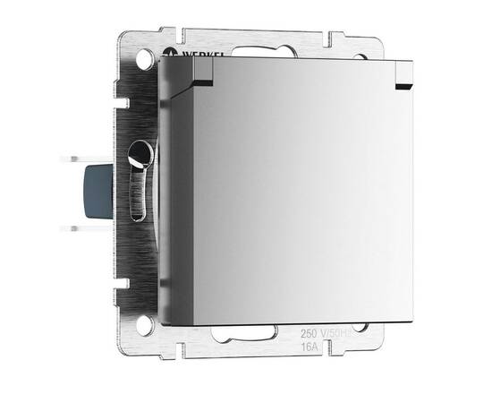 Розетка влагозащишенная с заземлением с защитной крышкой и шторками Werkel серебряный матовый W1171265 4690389213199