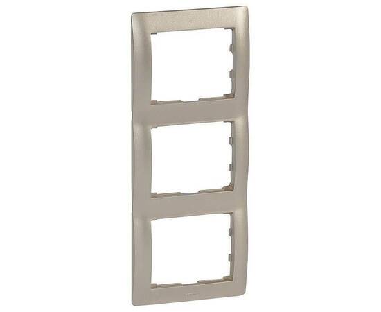 Рамка 3-постовая Legrand Galea Life титан 771407