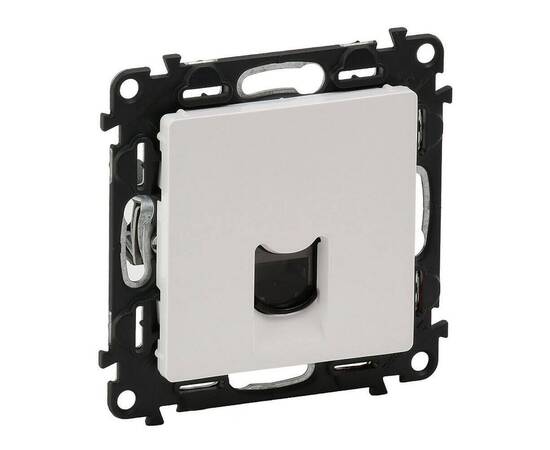 Информационная розетка RJ45 Legrand Valena Life 5 кат UTP белая 753440