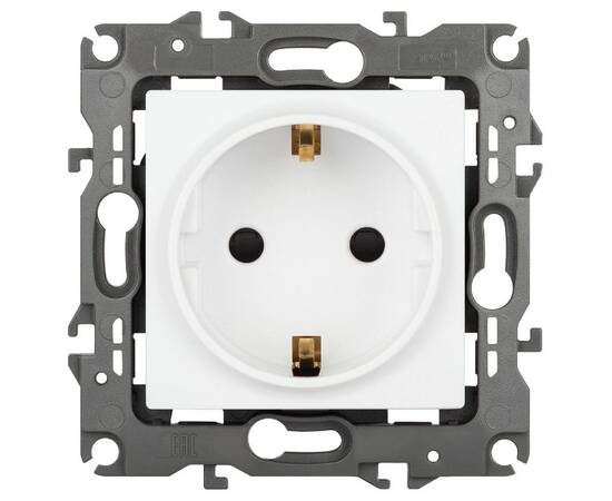 Розетка одноместная со шторками Эра 12-2102-01М Б0065661