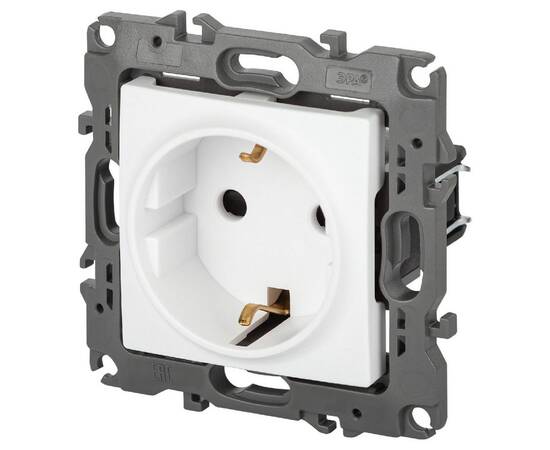 Розетка одноместная со шторками Эра 12-2102-01М Б0065661, изображение 2