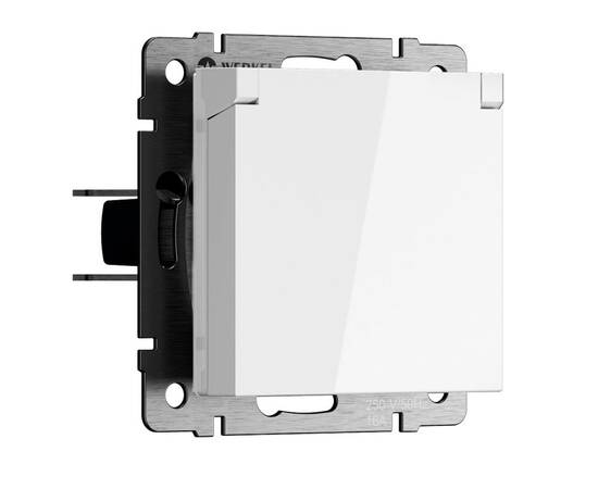 Розетка влагозащищенная с заземлением, с защитной крышкой и шторками Werkel белый W1171201 469038921