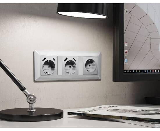 Лицевая панель для розетки с/з со шторками 2USB A+A Ambrella Volt Alfa AP4090, изображение 2