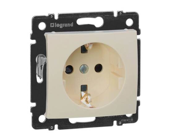 Розетка 2К+3 Legrand Valena 16A 250V со шторками слоновая кость 774321