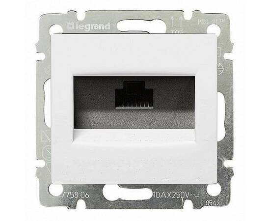 Розетка компьютерная RJ45 Legrand Valena 5e кат UTP белая 774230