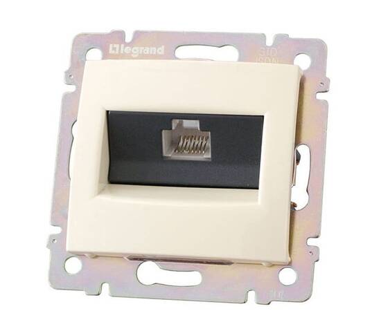 Розетка компьютерная RJ45 Legrand Valena 5e кат UTP слоновая кость 774130
