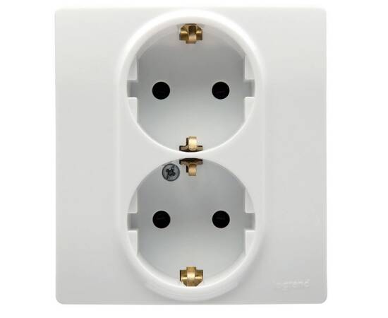 Розетка 2X2К+З Legrand Etika 16A 250V со шторками немецкий стандарт белая 672233