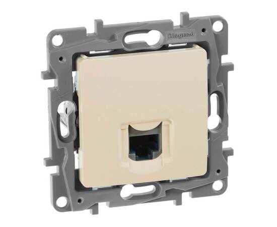 Розетка компьютерная RJ45 Legrand Etika 5 кат UTP слоновая кость 672341