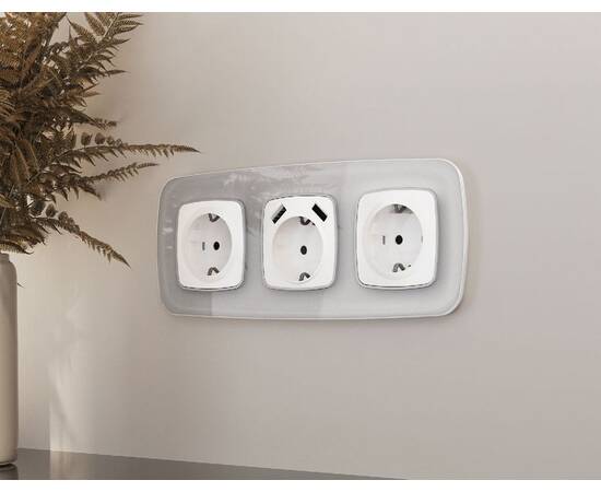 Лицевая панель для розетки с/з со шторками Ambrella Volt Omega OP1270, изображение 2