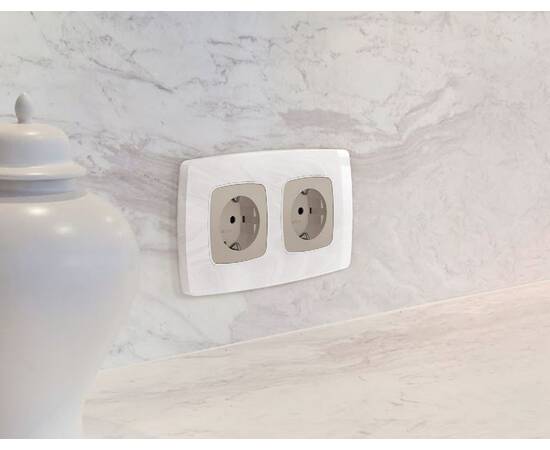 Лицевая панель для розетки с/з Ambrella Volt Omega OP3660, изображение 2