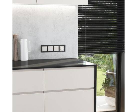 Розетка влагозащишенная с заземлением с защитной крышкой и шторками Werkel перламутровый рифленый W1, изображение 2