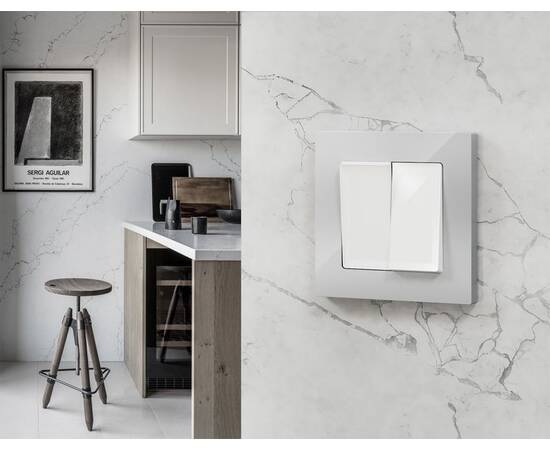 Комплект механизма 2-клавишного перекрестного выключателя 10A-250V Alfa Белый глянец Quant Ambrella