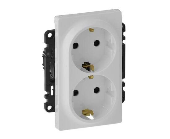 Розетка двойная Legrand Valena Life 16A 250V с/з со шторками безвинтовой зажим белая 753426