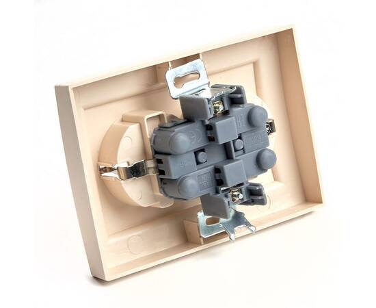 Розетка двойная 2P+PE Stekker Эрна со шторками слоновая кость PST16-9014-02 39240, изображение 3